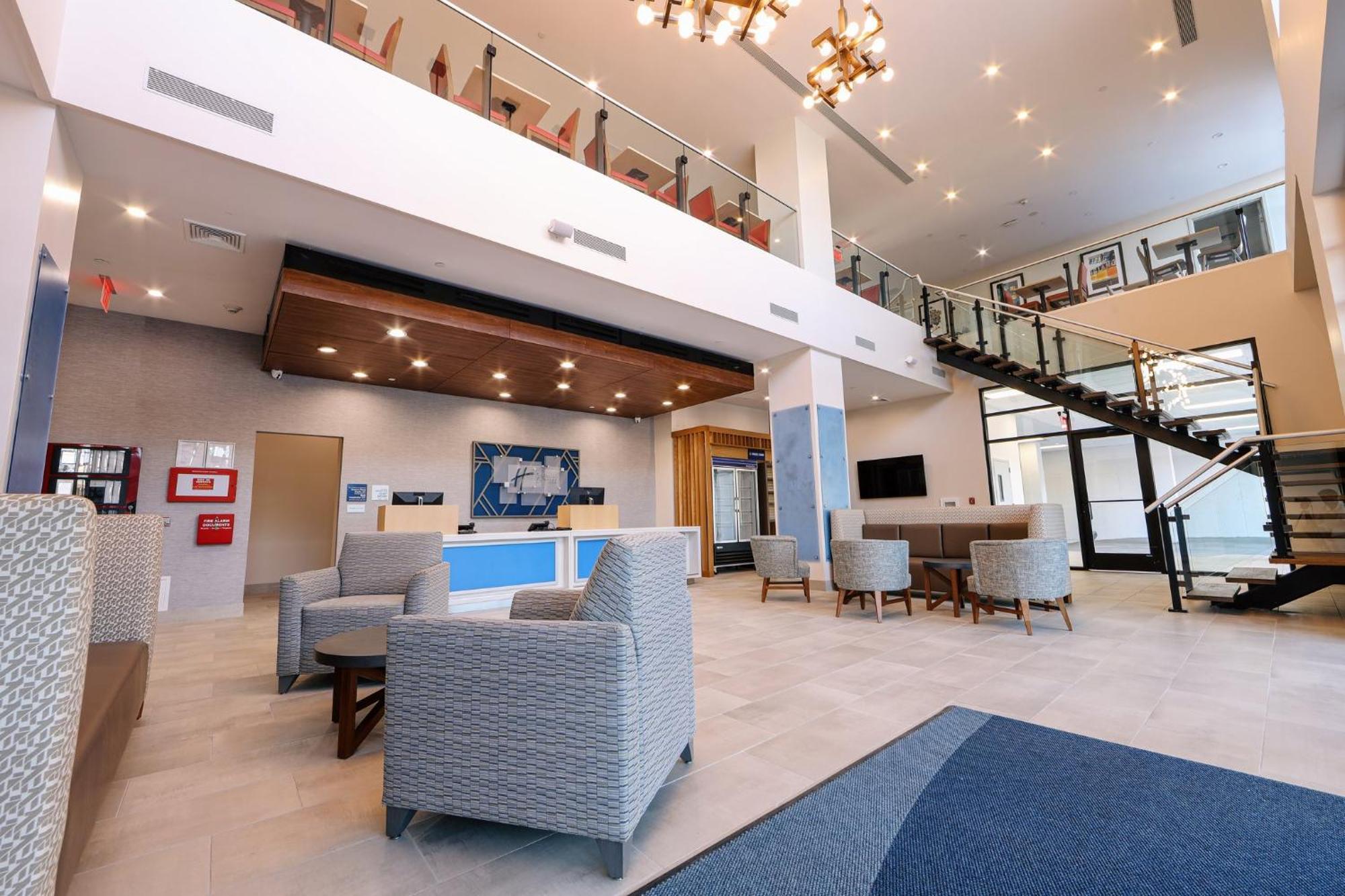 Holiday Inn Express Long Island City E - New York By Ihg Exterior photo