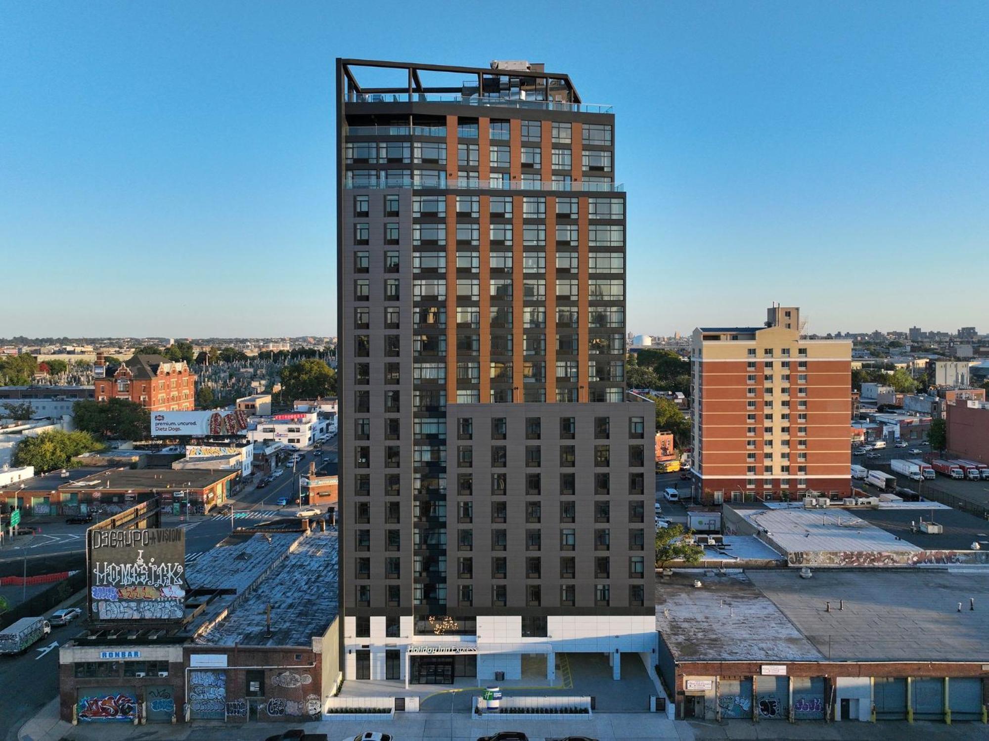 Holiday Inn Express Long Island City E - New York By Ihg Exterior photo