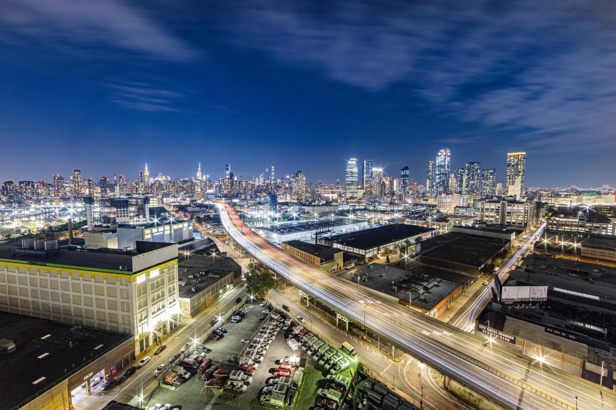 Holiday Inn Express Long Island City E - New York By Ihg Exterior photo
