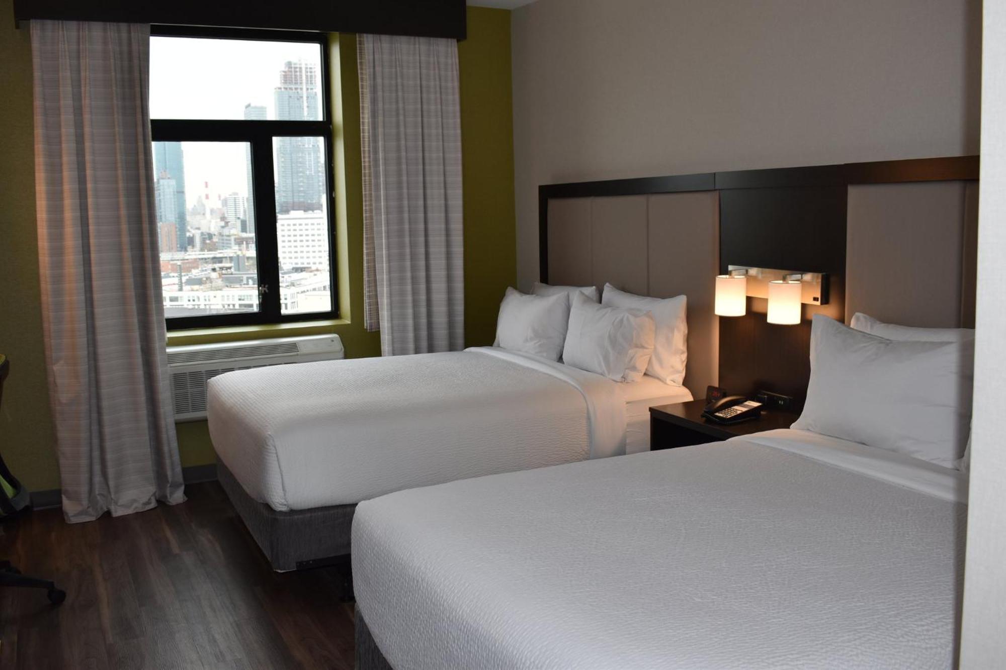 Holiday Inn Express Long Island City E - New York By Ihg Exterior photo
