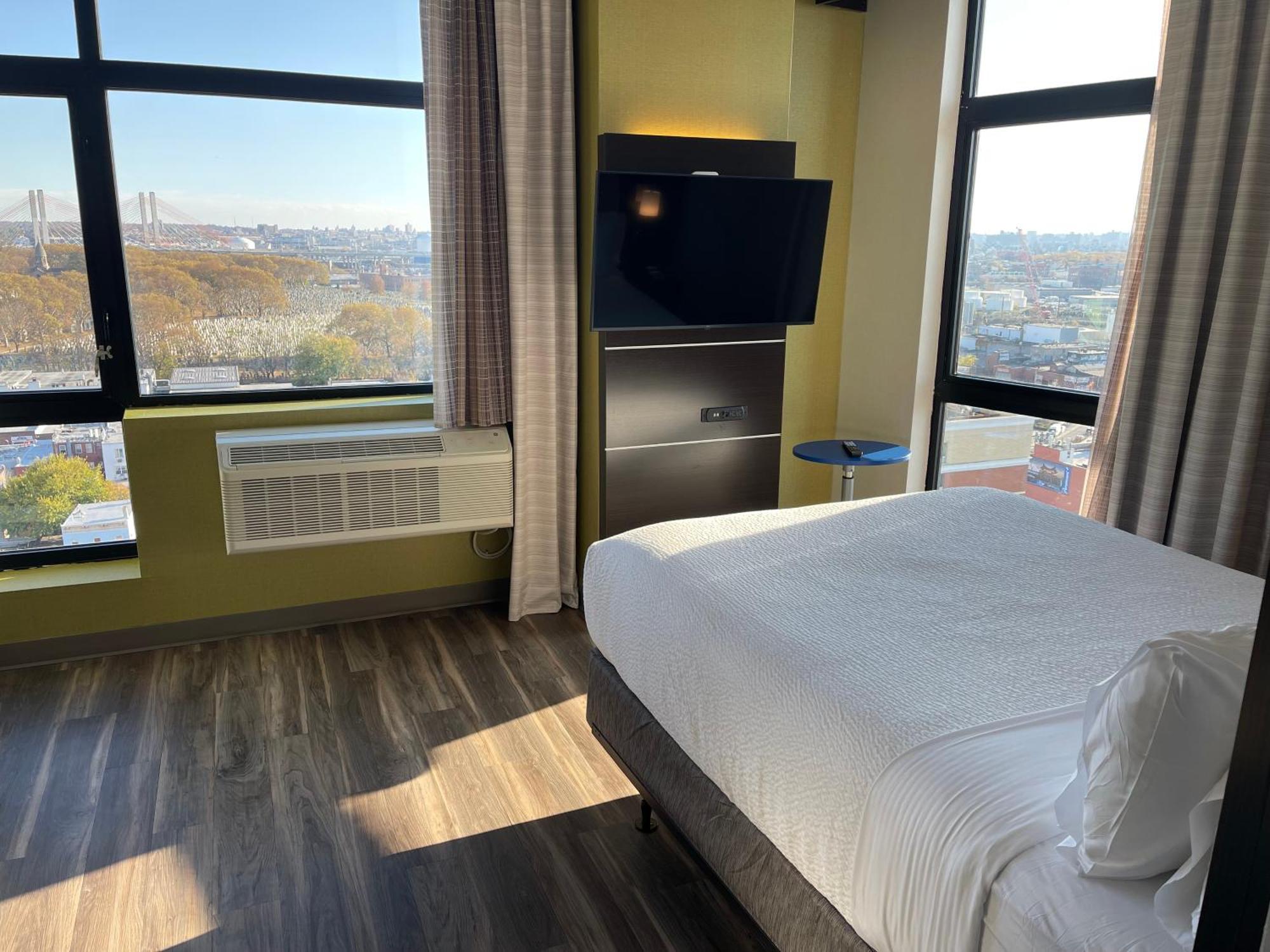Holiday Inn Express Long Island City E - New York By Ihg Exterior photo